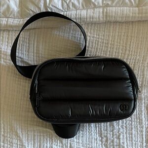 lululemon athletica Black Quilted Puffer Crossbody